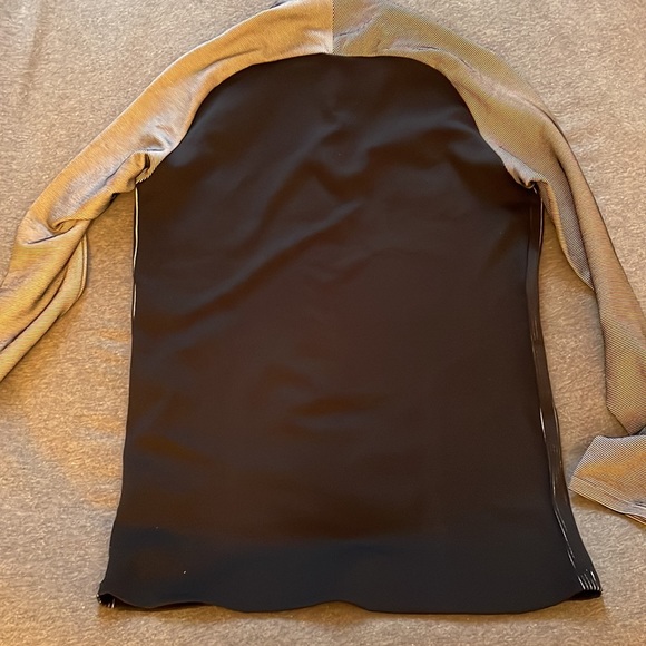 Nike dri-fit shirt size medium (never worn) - Picture 3 of 3